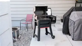 Spec Battle: Weber Smoque Pellet Smoker vs Uplift Pursuit — Is It Worth Upgrading?
